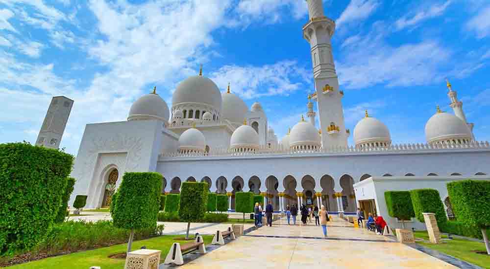 Visit Sheikh Zayed Grand Mosque