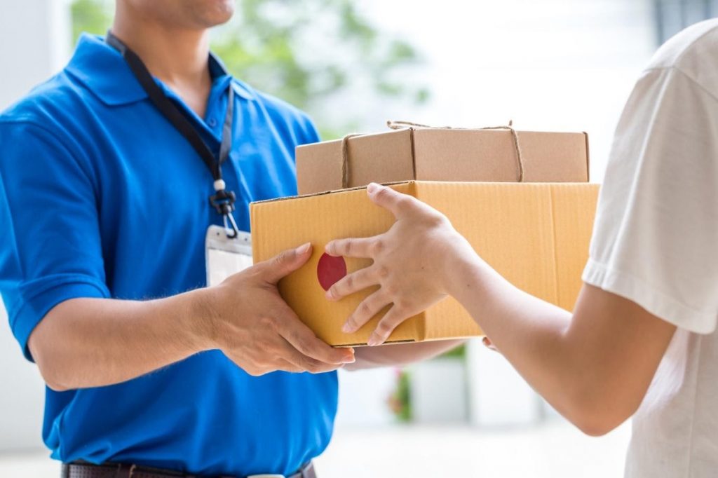 Benefits of Using Courier Services